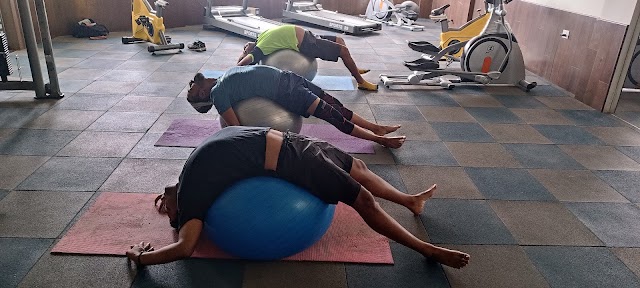 PERSONAL TRAINER AT HOME